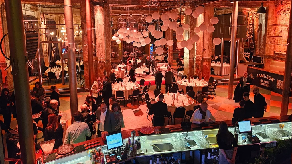 DE mi lett a nővel?