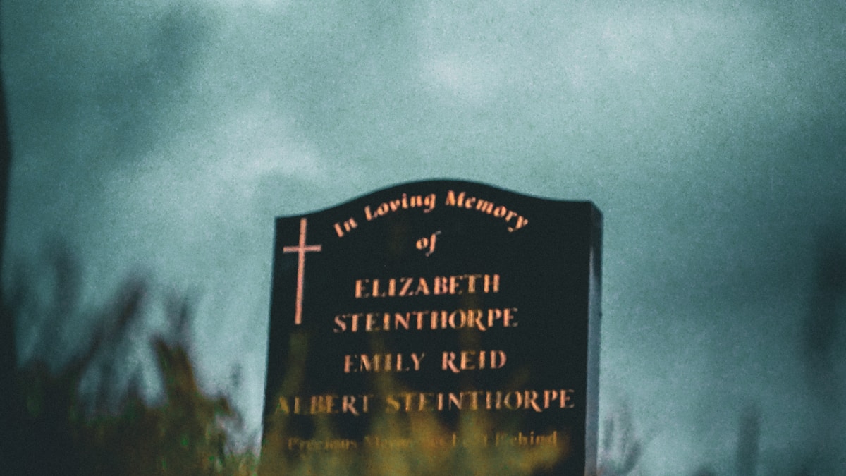 A digitális öröklét és a gyász jogai A digitális öröklét és a gyász jogai