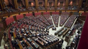 Sport és Politika: Ki Ül a Volánnál?