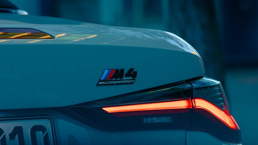 BMW iX4 Debrecen 2027: Elektromos X4 Gyártás Három Műszakban